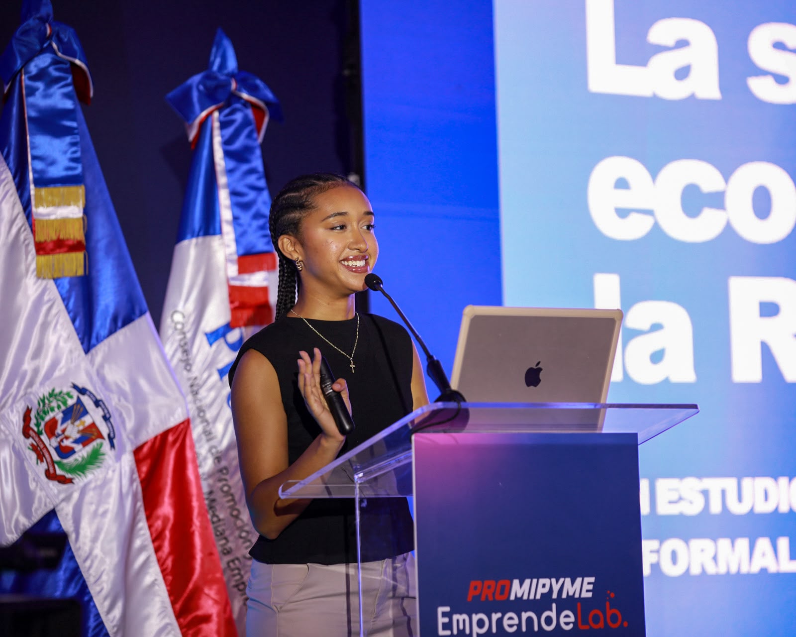 Conferencia: La Superpotencia económica invisible de la República Dominicana